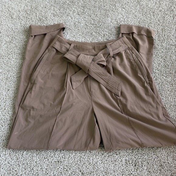 Athleta Pants - Athleta Cardiff Pant Womens 8 Brown Ankle Tapered Belted Travel Workwear
